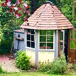 Groves Hall Garden Sleights Near *