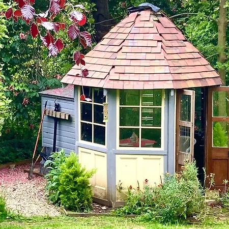 Groves Hall Garden *